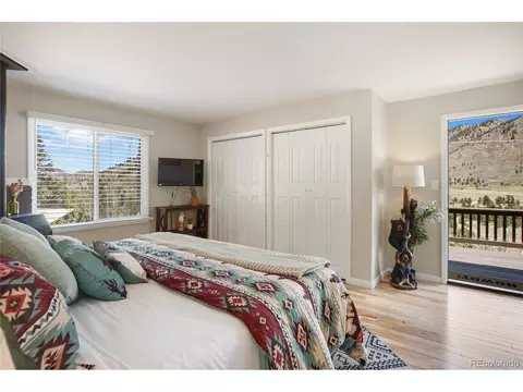 Bedroom - 9850 Mohawk Trl, Cascade, CO 80809 photo 3 of 10