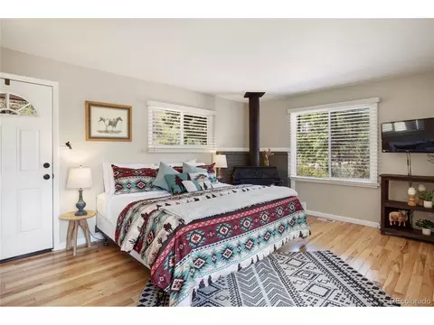 Bedroom - 9850 Mohawk Trl, Cascade, CO 80809 photo 4 of 10