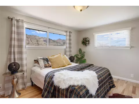 Bedroom - 9850 Mohawk Trl, Cascade, CO 80809 photo 7 of 10