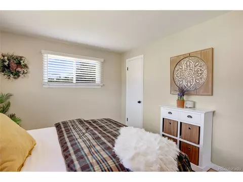 Bedroom - 9850 Mohawk Trl, Cascade, CO 80809 photo 10 of 10