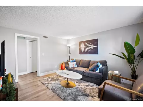 16495 E 17th Pl #B, Aurora, CO 80011 photo 2