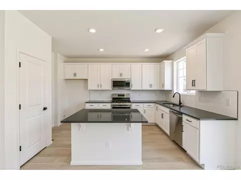 6025 E 154th Pl, Thornton, CO 80602 photo 11