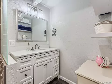 Undisclosed, Aurora, CO 80014 photo 16