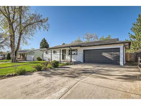 7030 W Oregon Dr, Lakewood, CO 80232