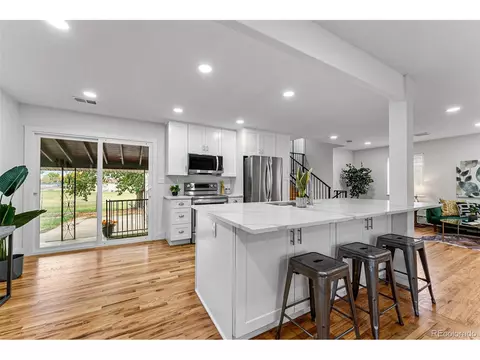 946 Paris St, Aurora, CO 80010