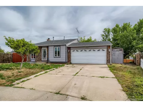 733 Centennial Way, Bennett, CO 80102 photo 1