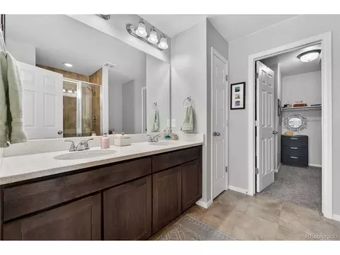 Bath - 16025 Elk Pl, Denver, CO 80239 photo 4 of 4