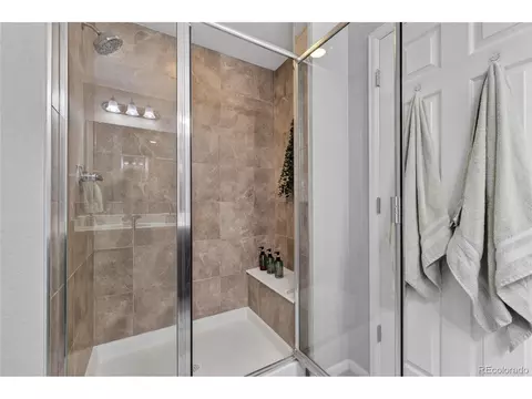 Bath - 16025 Elk Pl, Denver, CO 80239 photo 2 of 4