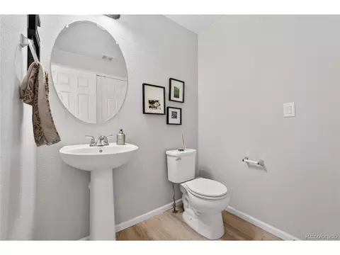 Bath - 16025 Elk Pl, Denver, CO 80239 photo 1 of 4