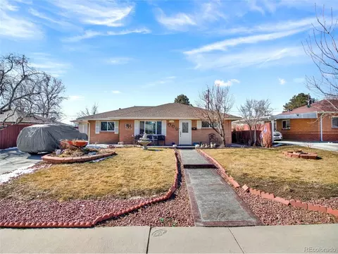 9061 Fir Dr, Thornton, CO 80229