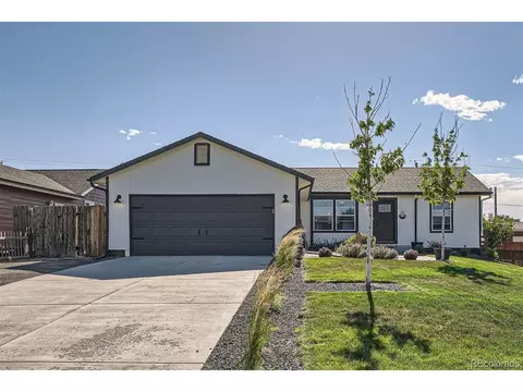 545 N 5th St, Bennett, CO 80102