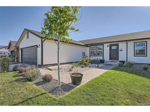 545 N 5th St, Bennett, CO 80102 photo 3
