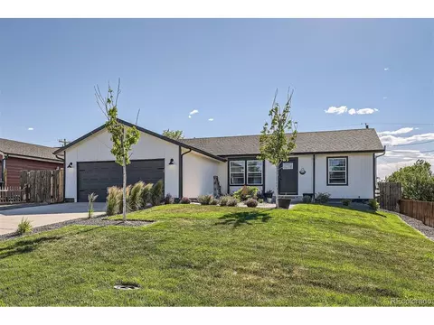 545 N 5th St, Bennett, CO 80102 photo 2