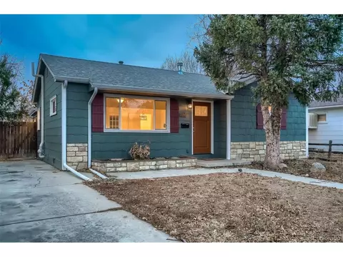 2249 Macon St, Aurora, CO 80010 photo 4