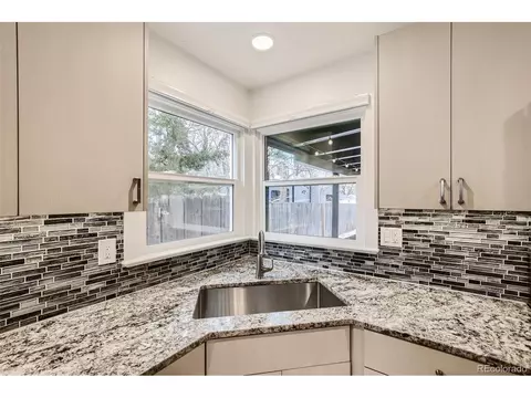 2249 Macon St, Aurora, CO 80010 photo 13