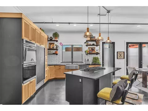 800 W 8th Ave #201, Denver, CO 80204