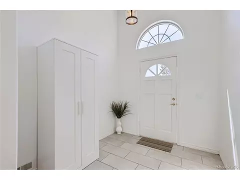 18878 E Powers Pl, Aurora, CO 80015 photo 3