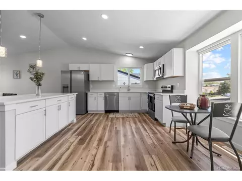 Kitchen - 17933 E Linvale Dr, Aurora, CO 80013 photo 3 of 6