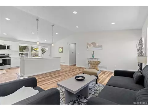 Living - 17933 E Linvale Dr, Aurora, CO 80013 photo 2 of 2