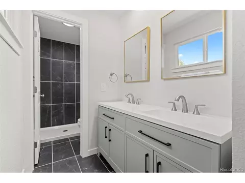 Bath - 17933 E Linvale Dr, Aurora, CO 80013 photo 1 of 5