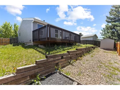 Exterior - 17933 E Linvale Dr, Aurora, CO 80013 photo 5 of 8