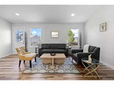 Living - 17933 E Linvale Dr, Aurora, CO 80013 photo 1 of 2