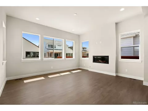 1655 Sundown Run Dr, Windsor, CO 80550 photo 2