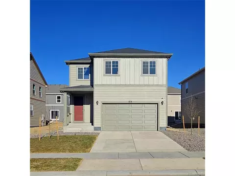 828 King St, Lochbuie, CO 80603