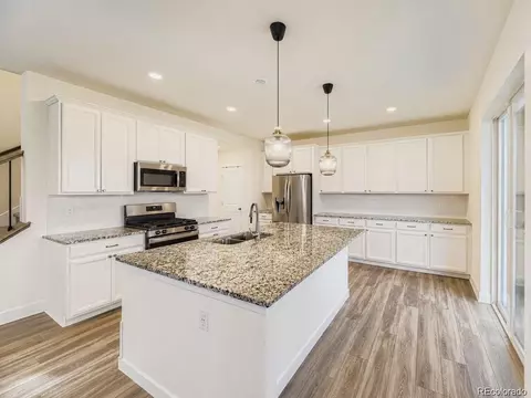 Kitchen - 1173 Williams Loop, Elizabeth, CO 80107 photo 2 of 4