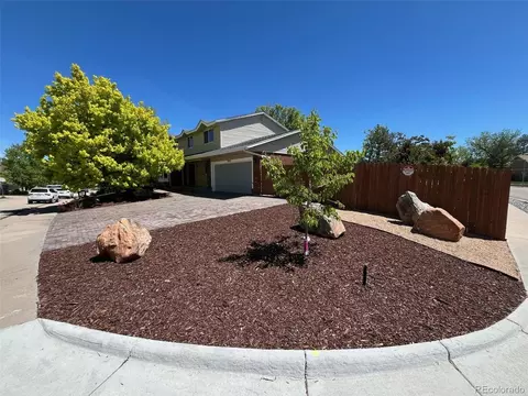 8240 W Walker Dr, Littleton, CO 80123