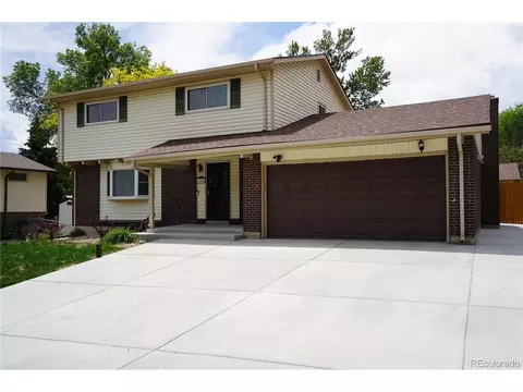 2747 S Quay Way, Denver, CO 80227