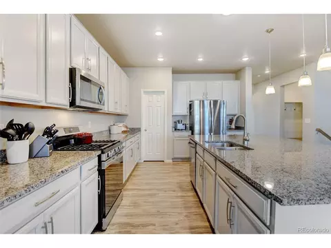 7021 E 121st Pl, Thornton, CO 80602 photo 4
