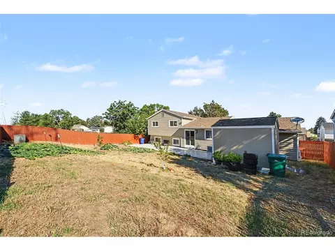 Exterior - 17996 E Bails Pl, Aurora, CO 80017 photo 5 of 8
