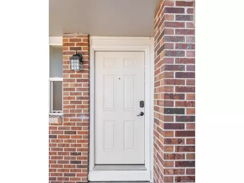 19094 E 16th Ave, Aurora, CO 80011 photo 2