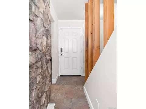 19094 E 16th Ave, Aurora, CO 80011 photo 3