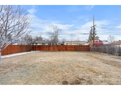 3045 S Grape Way, Denver, CO 80222 photo 13