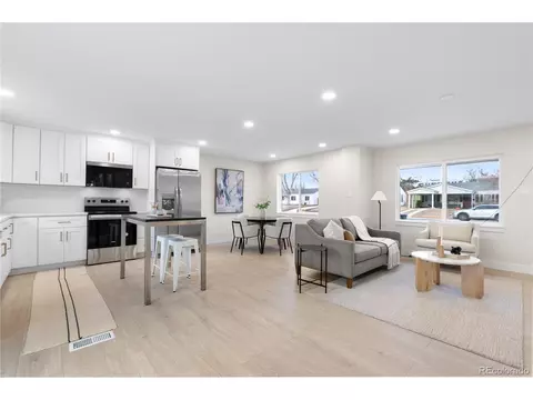 3045 S Grape Way, Denver, CO 80222 photo 3