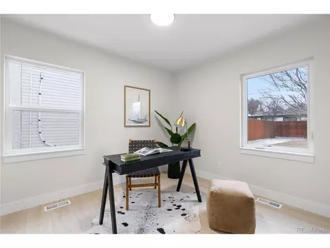 3045 S Grape Way, Denver, CO 80222 photo 9