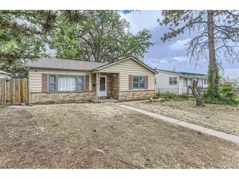 1210 Xanthia St, Denver, CO 80220