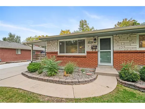 484 N Moline St, Aurora, CO 80010 photo 3
