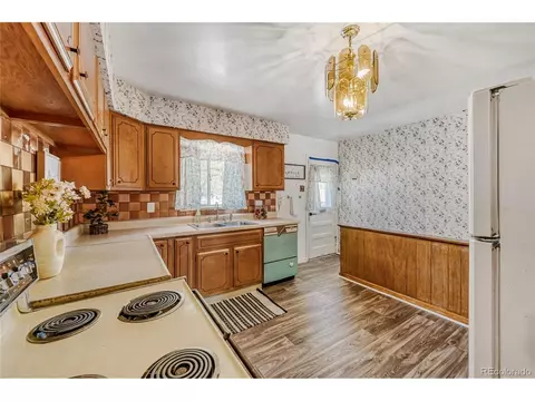 Kitchen - 6040 Marshall Ct, Arvada, CO 80003 photo 4 of 4