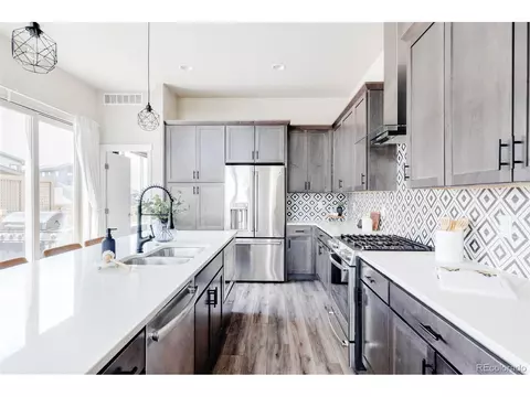 9101 E 61st Ave, Denver, CO 80238 photo 9
