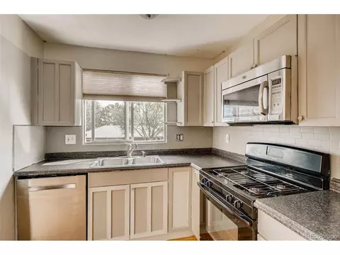 150 Coolidge Ct, Bennett, CO 80102 photo 4