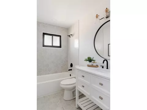 2324 Iola St, Aurora, CO 80010 photo 15