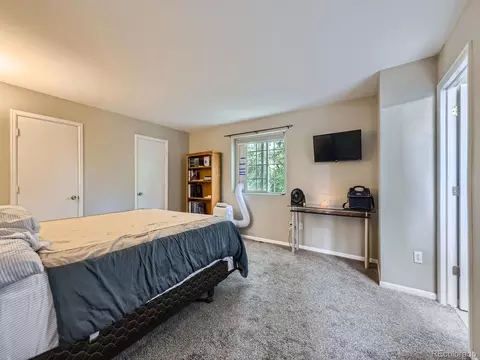 4935 E 100th Dr, Thornton, CO 80229 photo 8