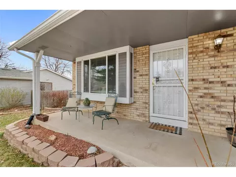 1570 S Bahama St, Aurora, CO 80017