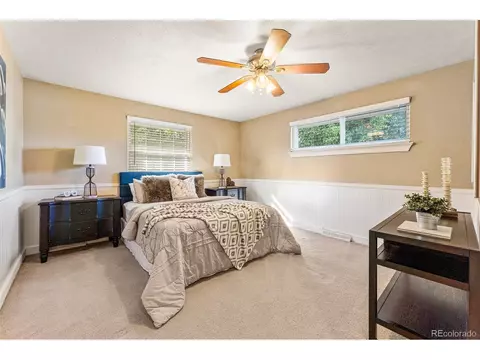 7696 E Napa Pl, Denver, CO 80237 photo 23