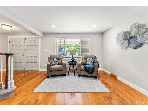 7696 E Napa Pl, Denver, CO 80237 photo 7