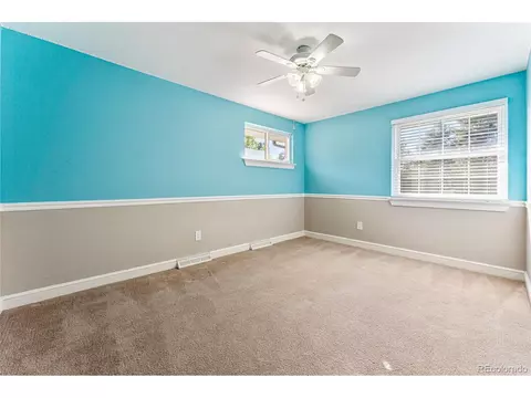 7696 E Napa Pl, Denver, CO 80237 photo 30