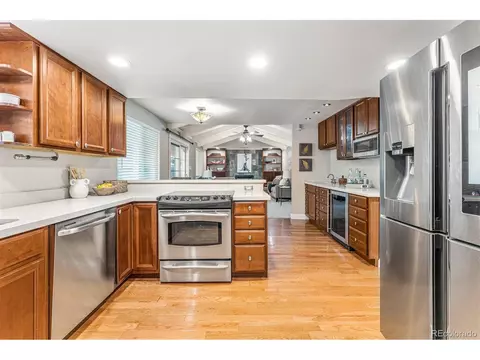 7696 E Napa Pl, Denver, CO 80237 photo 17